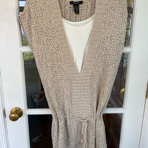 Short sleeve cinch waist top